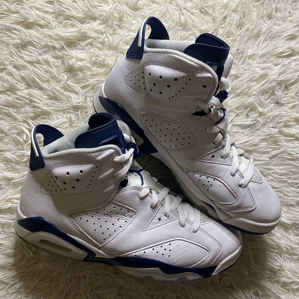 Jordan 6 midnight navy Sz 11.5